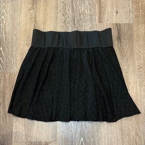 SHEIN Women’s 0XL Flowy‎ Black Eyelet Skort